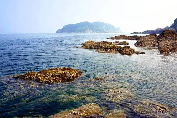 大扫除不慎被铁钩弹伤右眼 专家：近期高发，需做好防护